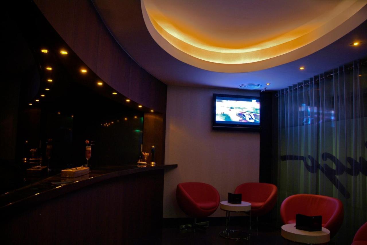 Motel Flamingo Perafita Экстерьер фото